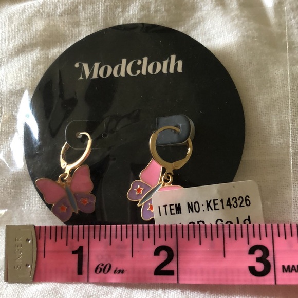 ModCloth NWT Butterfly Earring - Picture 2 of 3